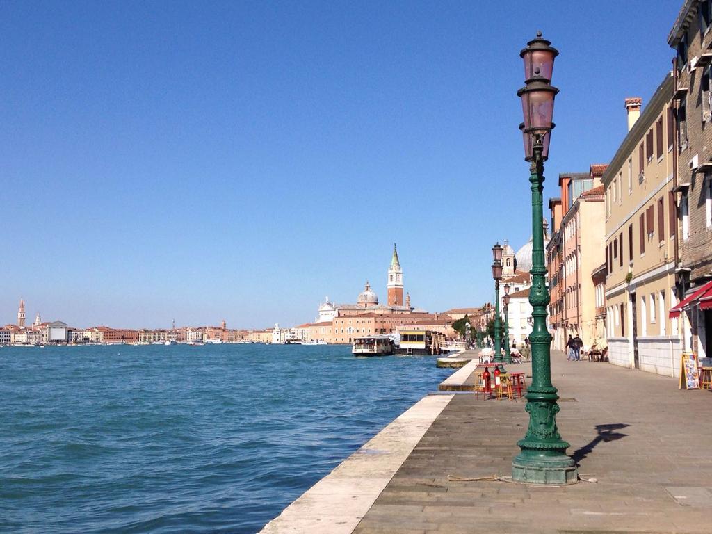 Venetian Mood: Secret Garden Apartment Bagian luar foto