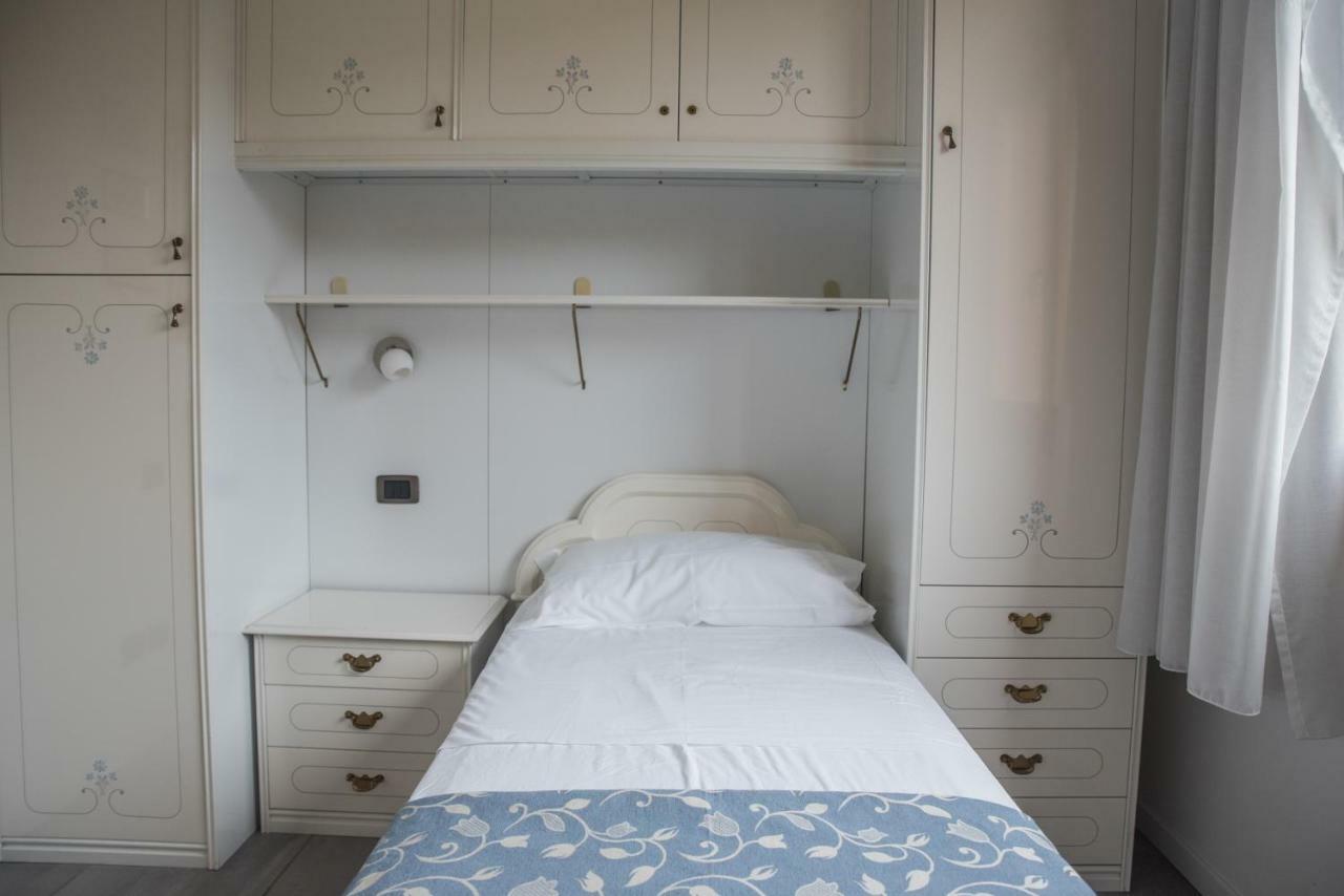Venetian Mood: Secret Garden Apartment Bagian luar foto